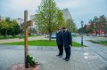 Néma főhajtás a katyńi áldozatok emléke előtt